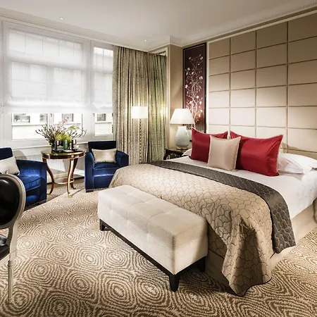 Hotel Baur Au
