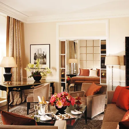 Hotel Baur Au
