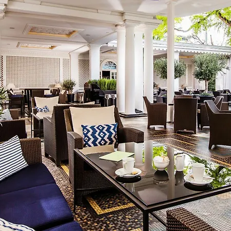 Hotel Baur Au